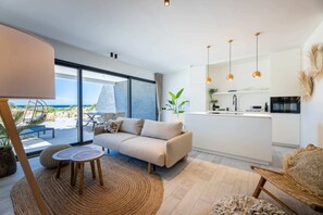 TV, offices - Blue Bay | The Reef | Terrace (Sint Michiel)