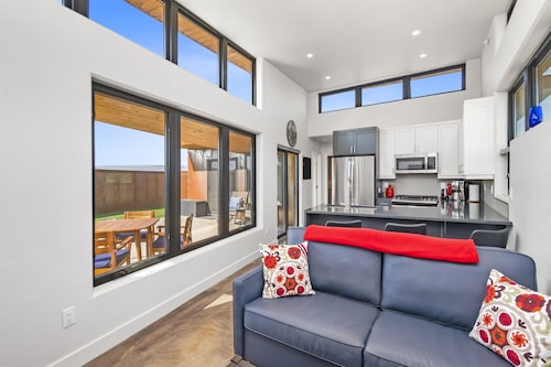 Joy of Life @ Palisade Legends