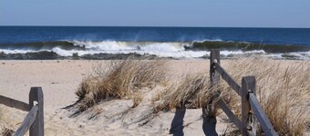 Cozy beach house with yard and parking