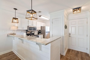 Condo, 2 Bedrooms | Private kitchen