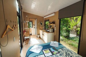 1 habitación y ropa de cama 
