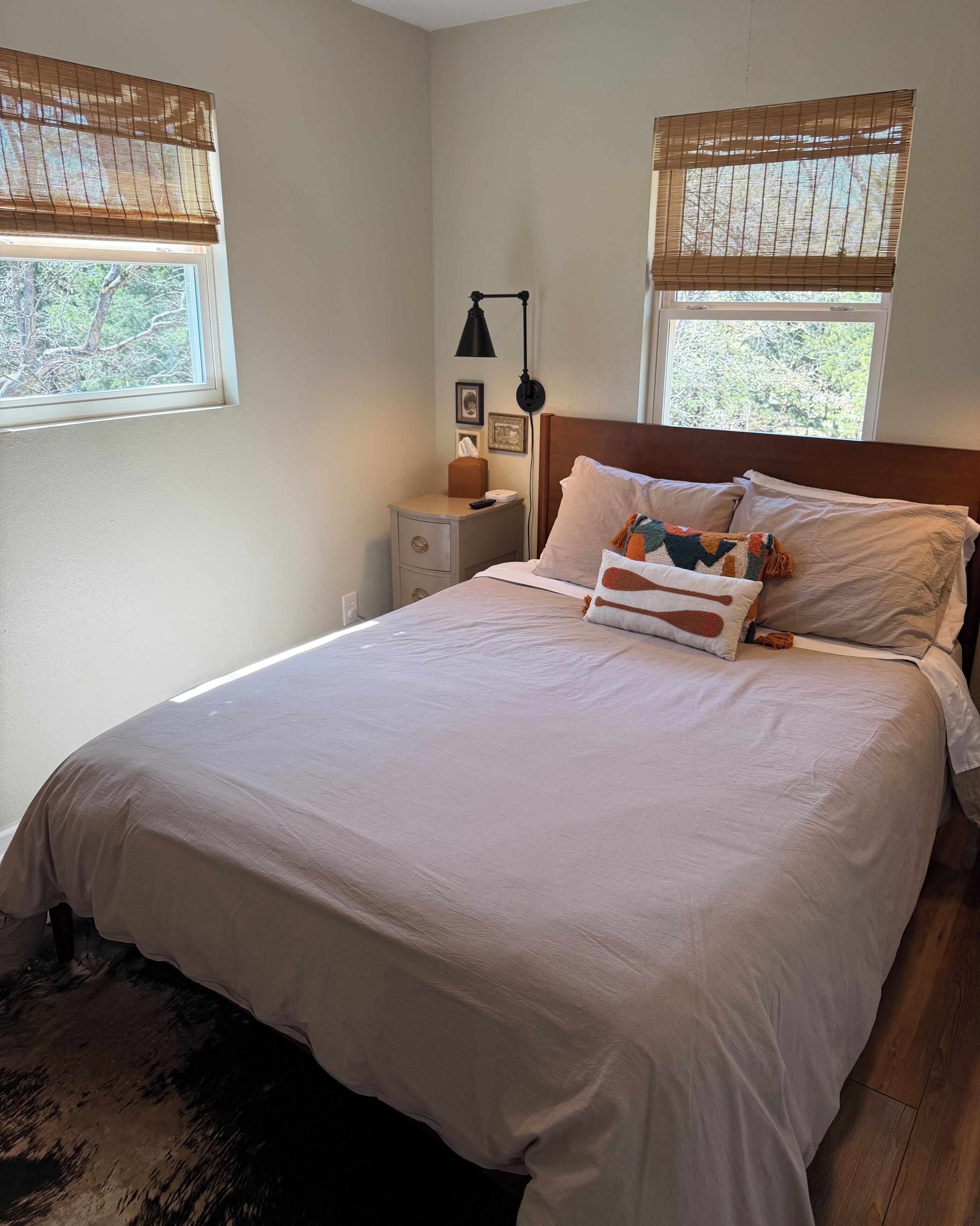 2 bedrooms, iron/ironing board, free WiFi, bed sheets