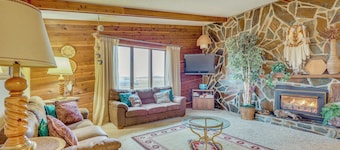 < 3 Mi to Lake Sakakawea! Hunting & Fishing Lodge