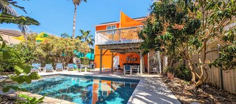 Sunny South Padre Home - Steps to the Beach!