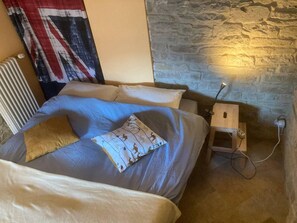 Appartement | 2 chambres, accès au Wi-Fi (inclus), literie fournie