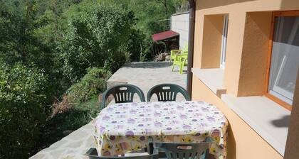 2-bed Borgo val di Taro Apt w/ Private Terrace
