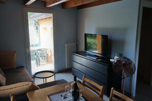 Apartment | Living room