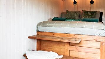 Cabin | 1 bedroom, bed sheets