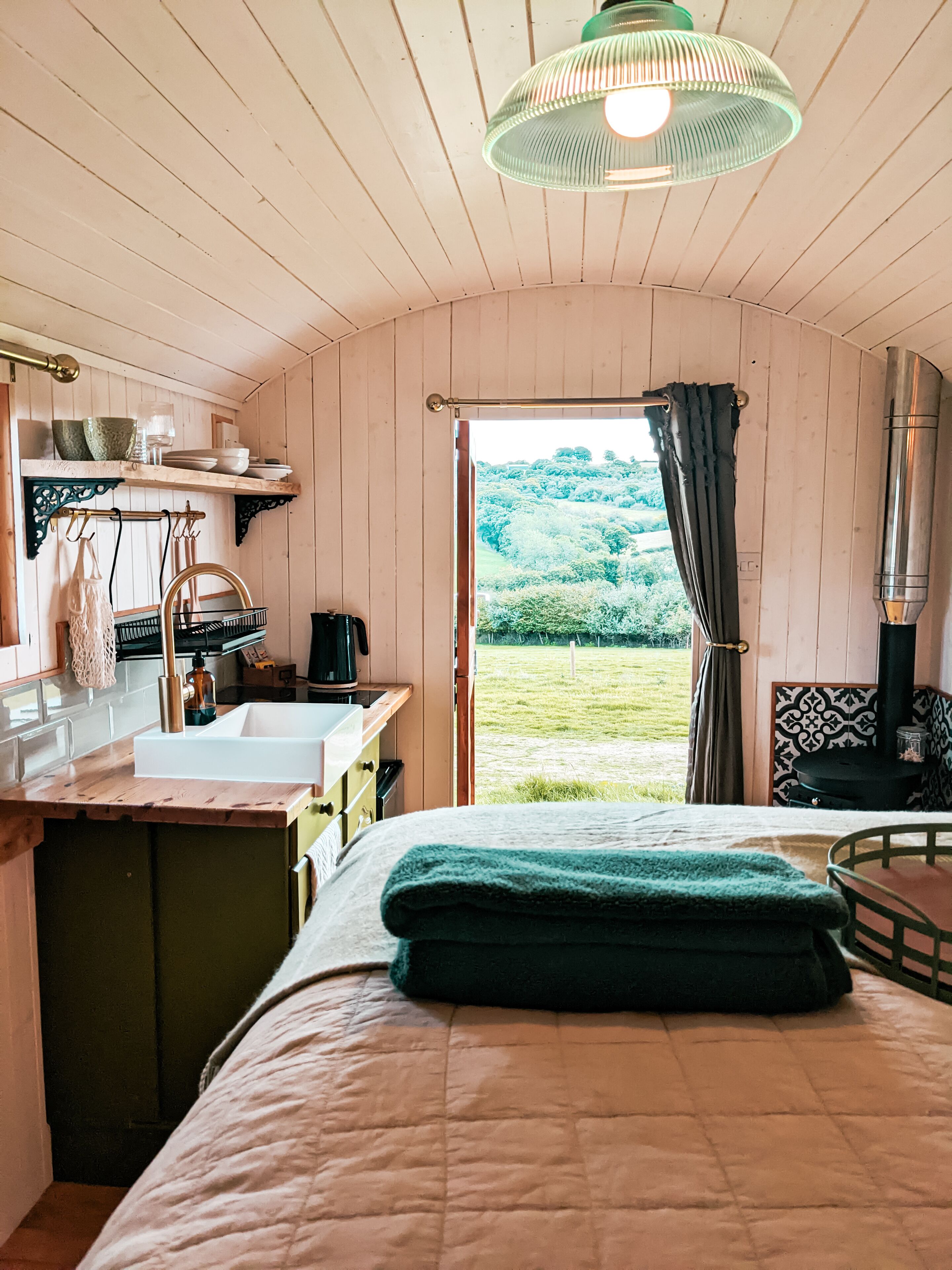 Cabin | 1 bedroom, bed sheets