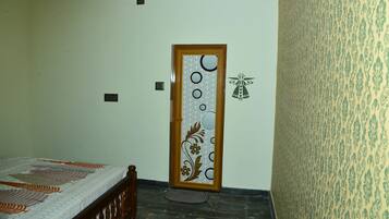 5 bedrooms