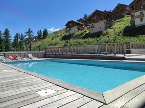 Indoor pool, outdoor pool - Vars Les Claux, at the foot of the slopes, T2 4* luxury residence with swimming pool  (Vars)