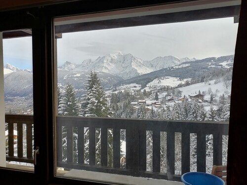 Apartment with panoramic view and pool