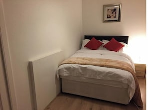 2 bedrooms, WiFi, bed sheets