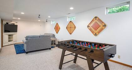 Work Stay Play Holiday Home in Holland near Lake Michigan