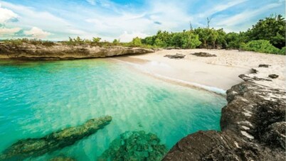 So Serene Oceanfront Villa, Rum Point, Private Beach, Hot Tub, Kayak, Snorkeling