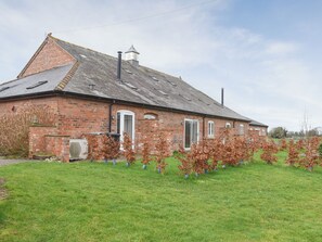 Exterior - Apple Tree Barn- UK40791 (Minshull Vernon, near Nantwich)