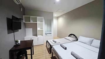 Desk, iron/ironing board, free WiFi, bed sheets