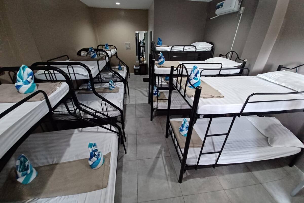 Basic Quadruple Room | 4 bedrooms, desk, iron/ironing board, free WiFi