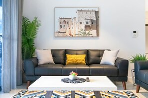 Télévision, livres, chaîne hi-fi