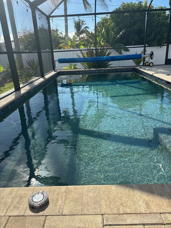 屋外プール、温水プール