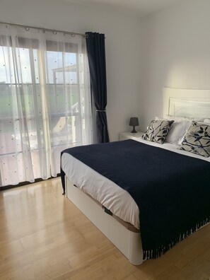 4 bedrooms, in-room safe, iron/ironing board, travel crib