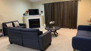 智能電視、壁爐、打印機