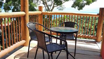 Chalé exclusivo | Terraço/pátio