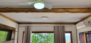 Chalet exclusif | 1 chambre, literie hypoallergénique, accès au Wi-Fi (inclus)