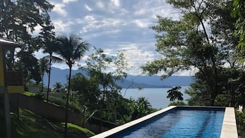 Chalé exclusivo | Área de estar | Smart TV 55 polegadas com canais a cabo, TV