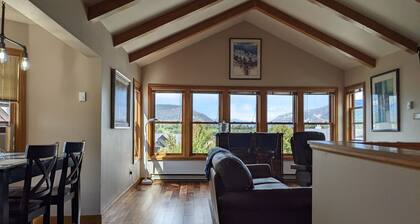 Spacious In-Town Condo | Pool | Hot Tub