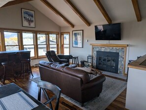 Smart TV, fireplace - Spacious In-Town Condo | Pool | Hot Tub (Durango)