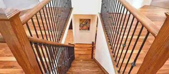 4 bedroom villa free parking&wifi ideal long stay