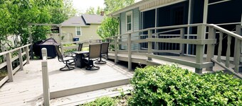 *Charming 2BR~King Bed~Deck*Grill*Firepit~Near I70