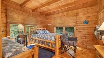 3 多间卧室、熨斗/熨衣板、WiFi、床单