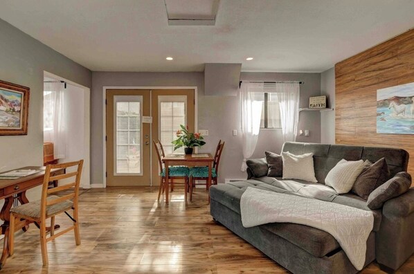 Älytelevisio, kirjoja