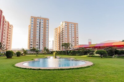 The Stasha one bedroom apartment Wi-Fi, Gym, Pool