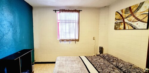 HoM Balderas - Hostel