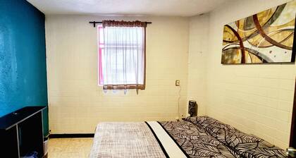 HoM Balderas - Hostel