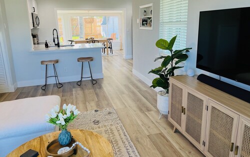 Newly Renovated Beachside Home for Extended Stays