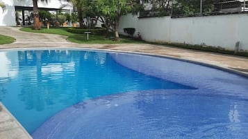 Udendørs pool