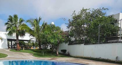 Rest House in Cuernavaca w/pool
