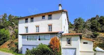 Nice apartment in Saint-Germain-La-Prade