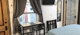 Studio B. Katie and Steve Riley Apartment