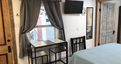 Studio B. Katie and Steve Riley Apartment