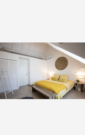 1 bedroom, in-room safe, desk, iron/ironing board