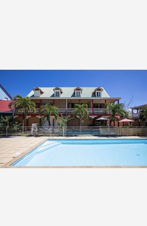 Alberca al aire libre 