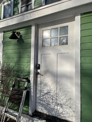 Unclassified image, 4 of 19, button - Historic home in Shepherd spacious upstairs apartment. (Shepherd)