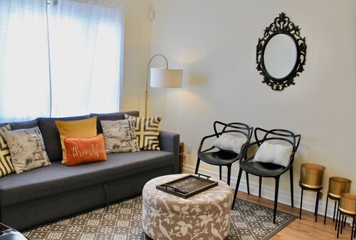 Newly Renovated Etobicoke 3BR/2Bath Urban Oasis w/Patio