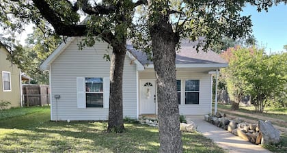 Would you love to grill out at the Burger and Frey St House?