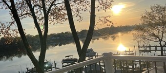 Beautiful remodeled waterfront home - 20 minutes from Baltimore!